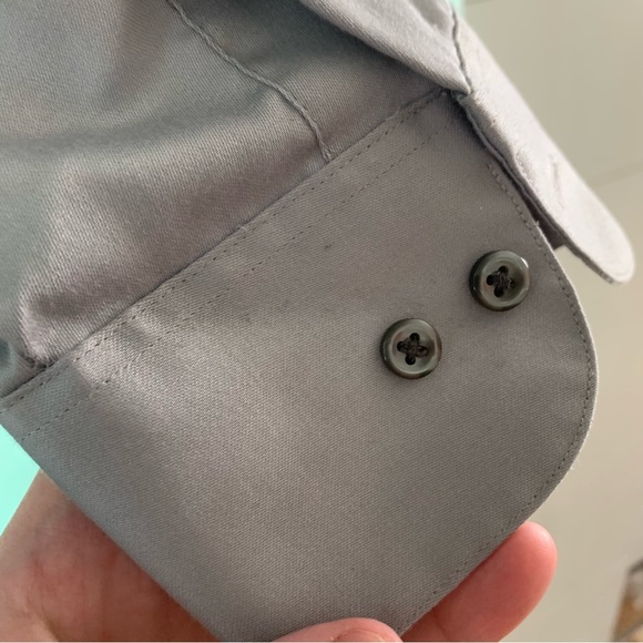 Geoffrey Beene gray long sleeve button down shirt - Picture 3 of 4